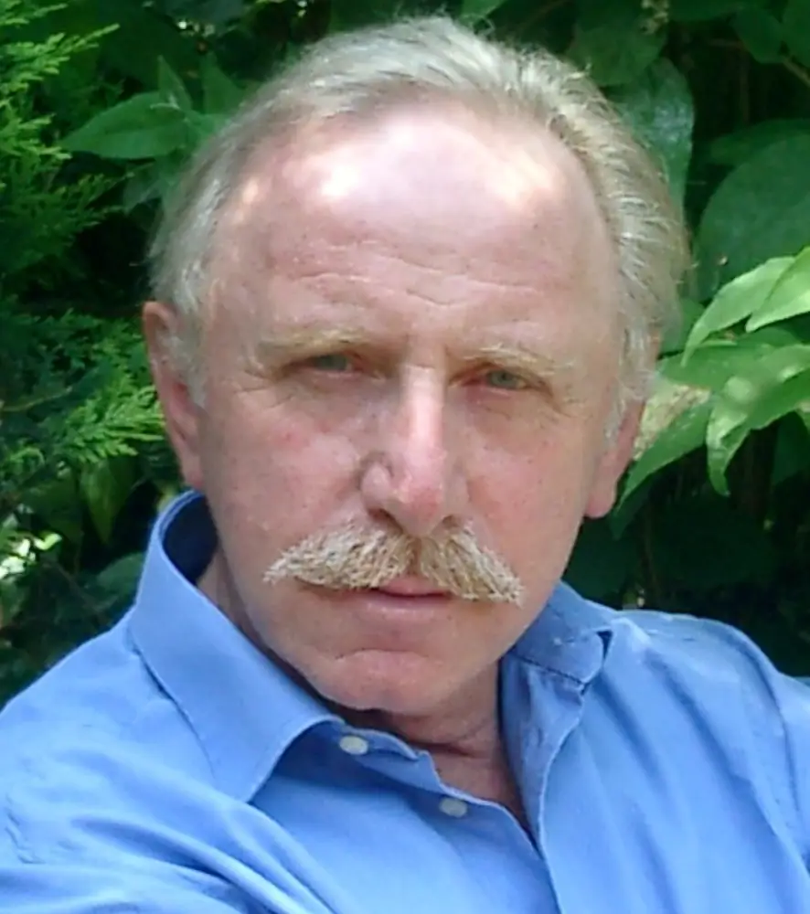 John Lyons Head And Shoulders Photo