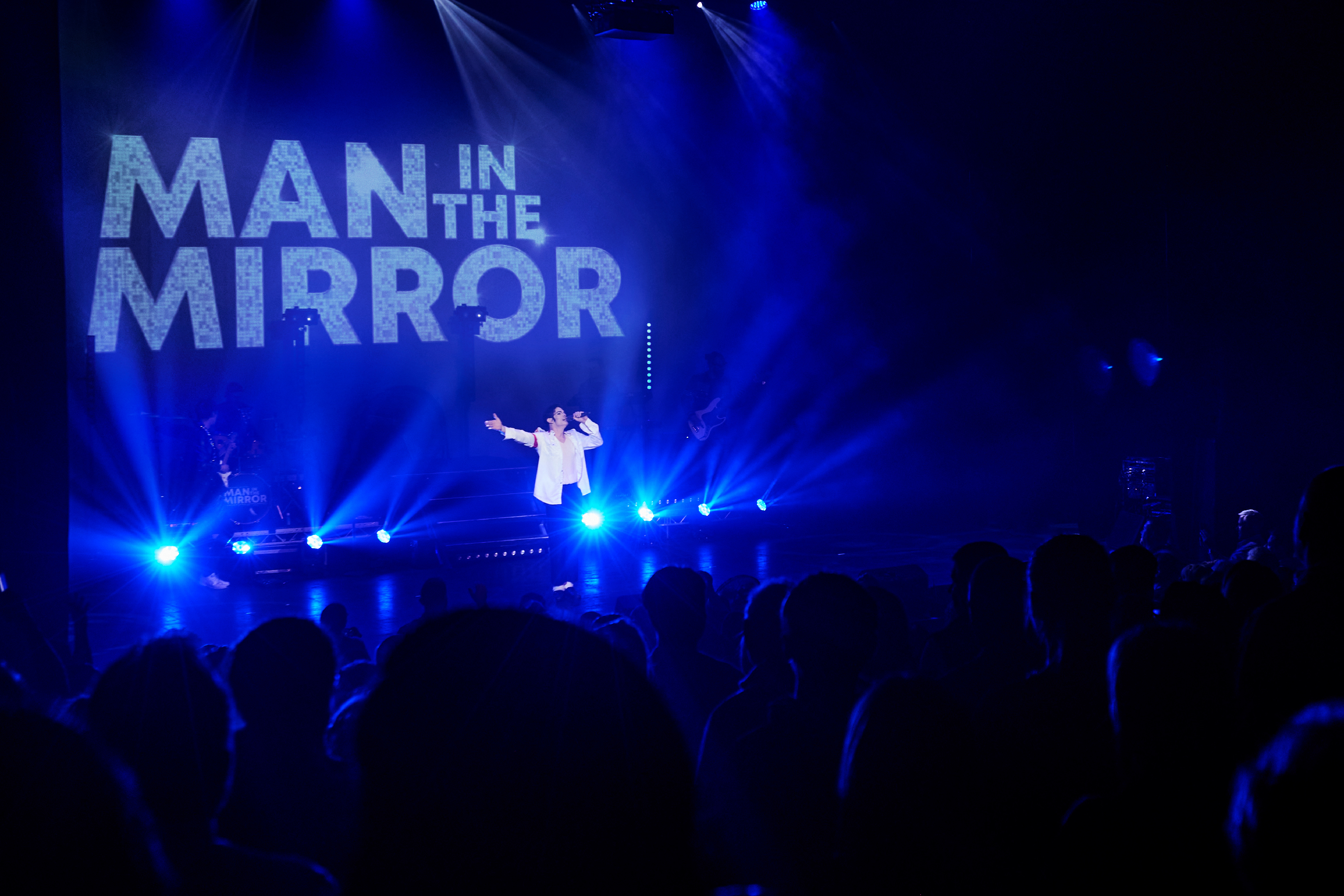 Man In The Mirror 26 Entertainers