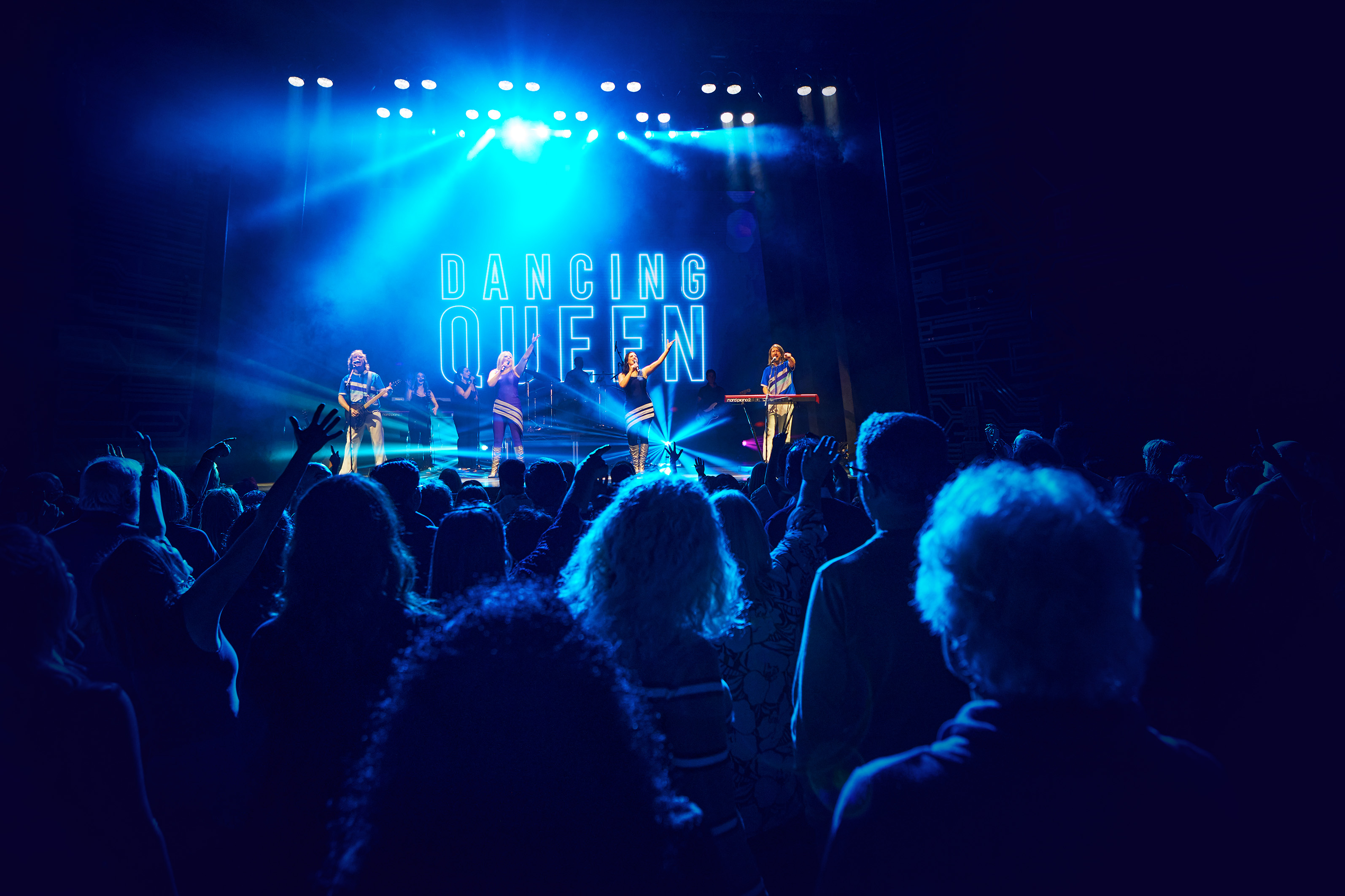 Thankyouforthemusic Image11 Entertainers